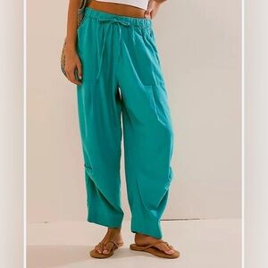 Free People Take Me With You Linen Pants NWOT Size S Color Blue